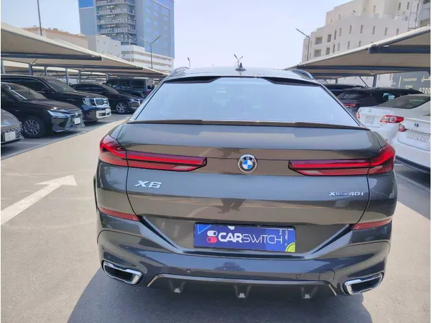 Car image 6