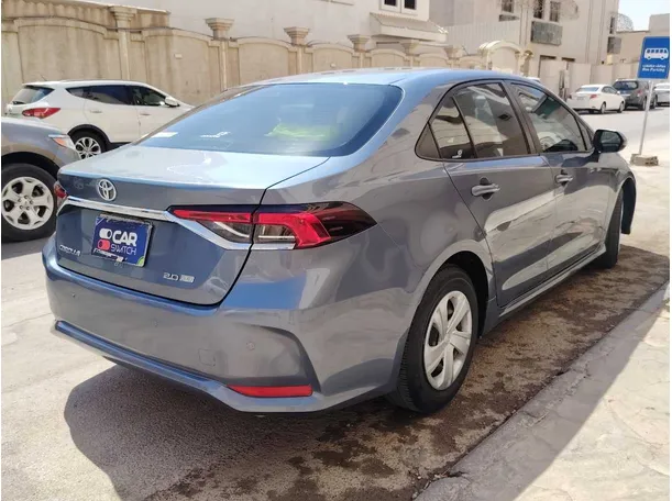 Car image 5