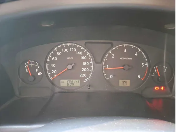 Car image 17