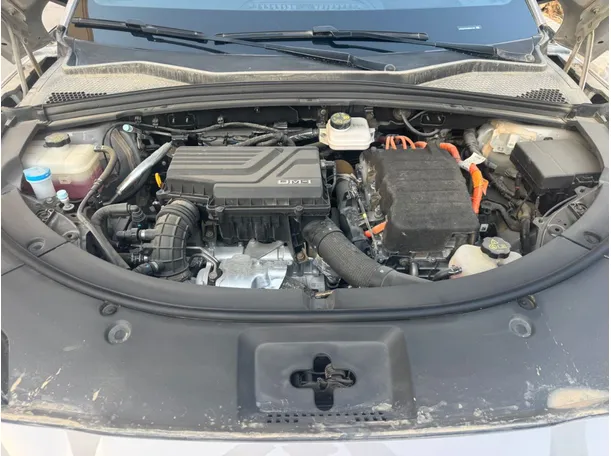 Car image 24
