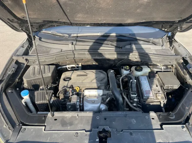 Car image 25