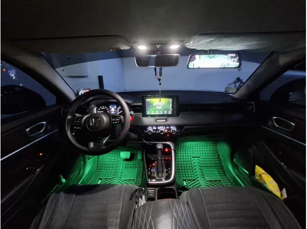 Car image 21