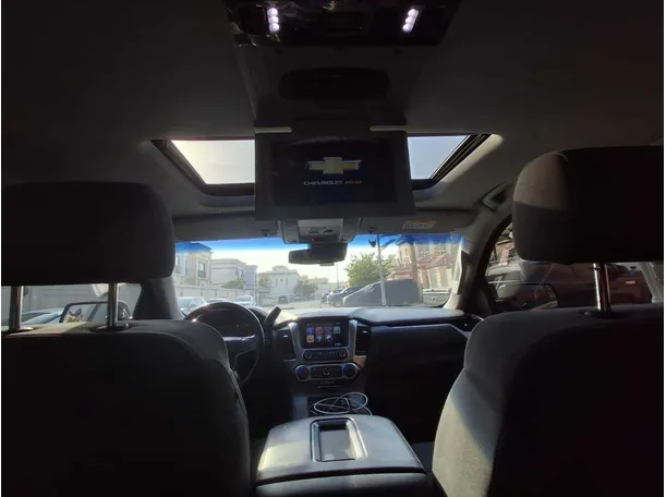 Car image 16