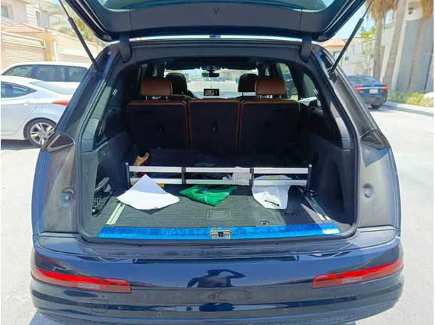 Car image 32