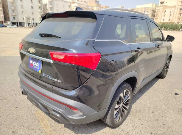 Car image 5