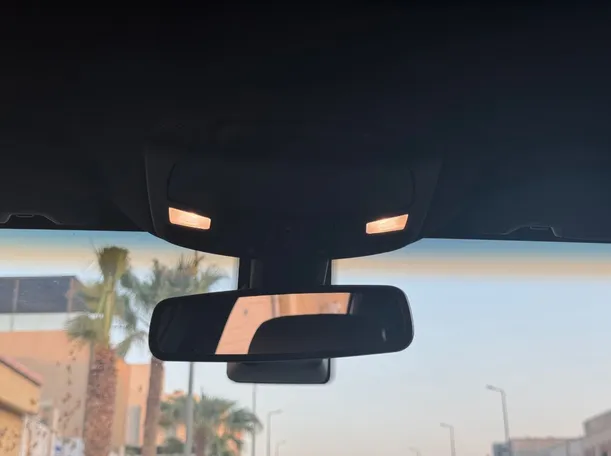 Car image 22