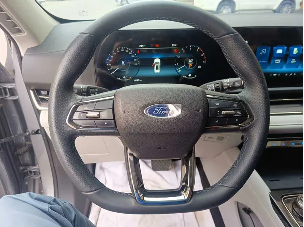 Car image 22