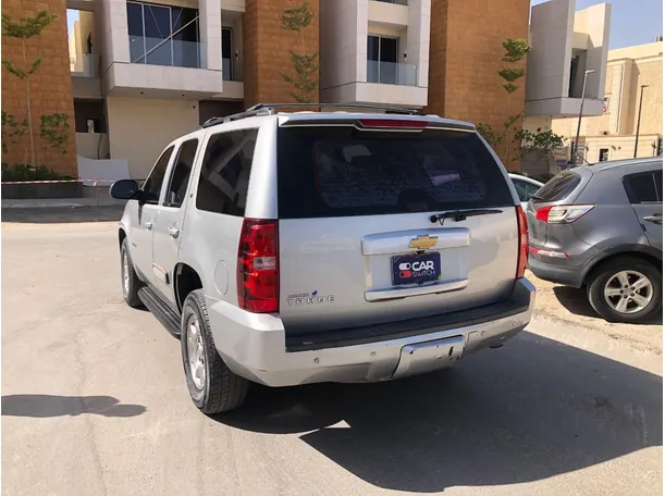 Car image 7