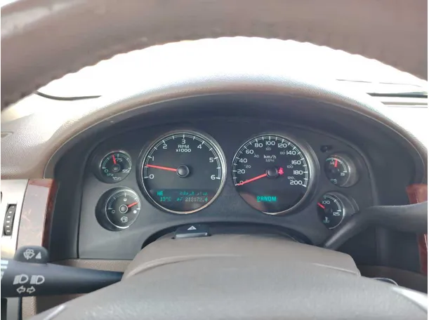Car image 16