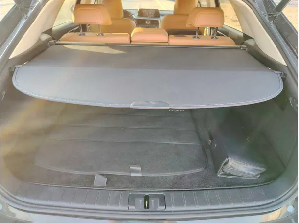 Car image 29