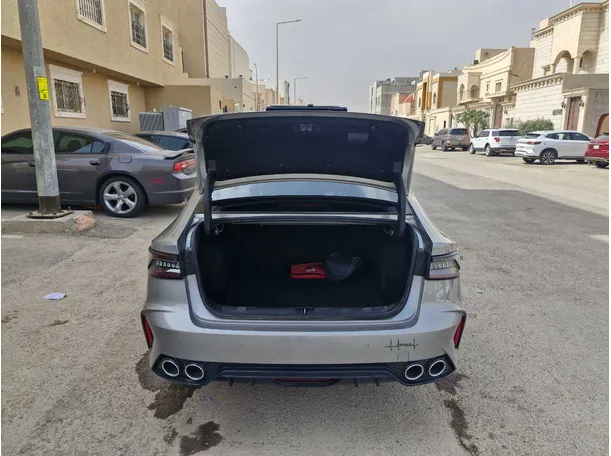 Car image 21