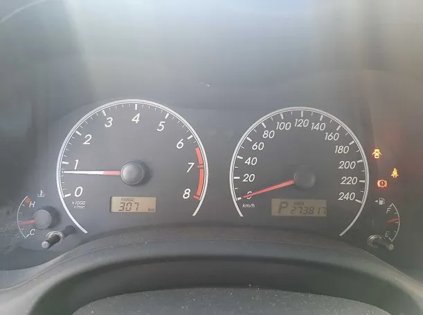 Car image 18