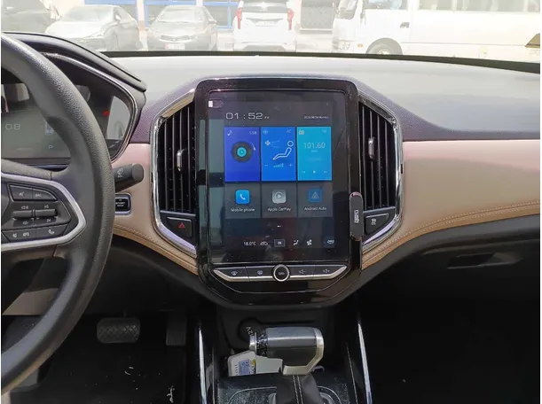 Car image 16