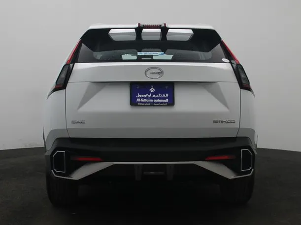 Car image 12