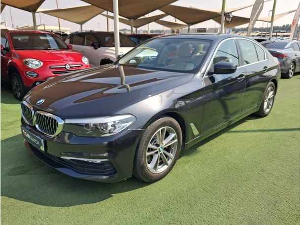 2020 بي ام دبليو 520 في الإمارات