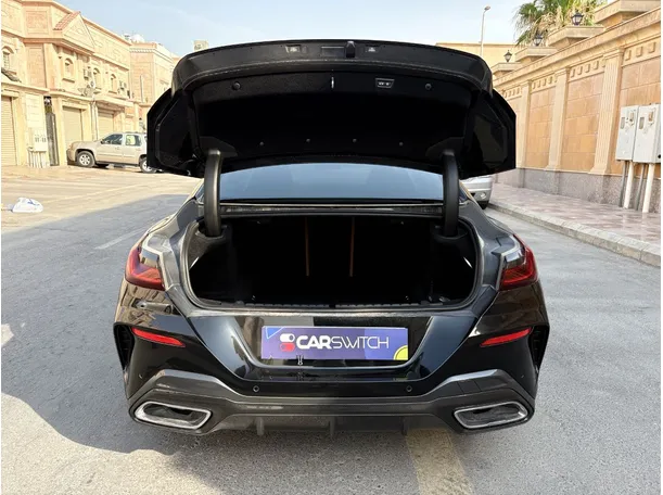 Car image 27