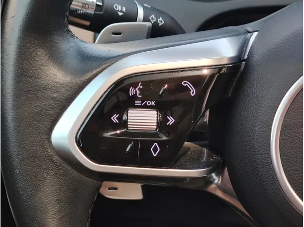 Car image 34