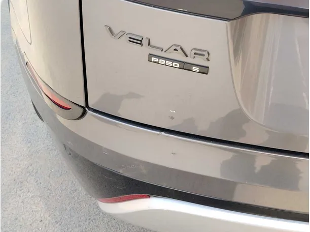 Car image 35