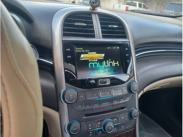 Car image 17