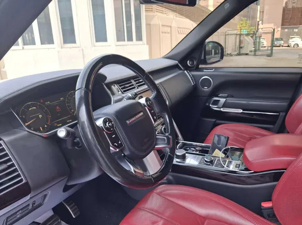 Car image 11