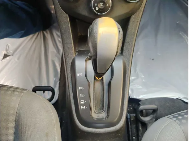 Car image 24