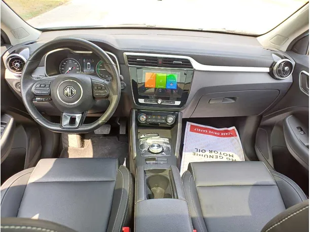 Car image 16