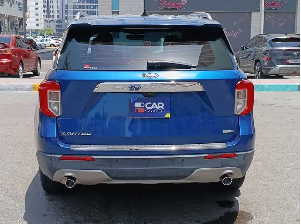 Car image 6