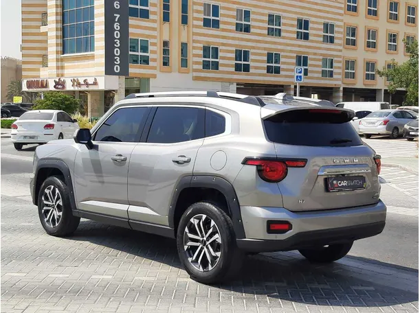 Car image 7