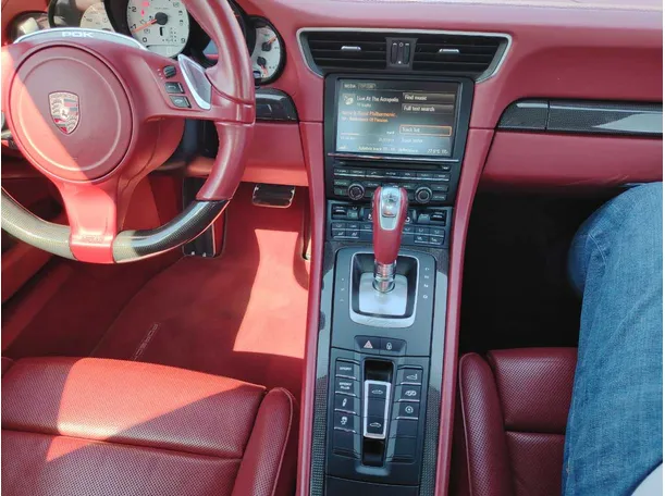 Car image 20