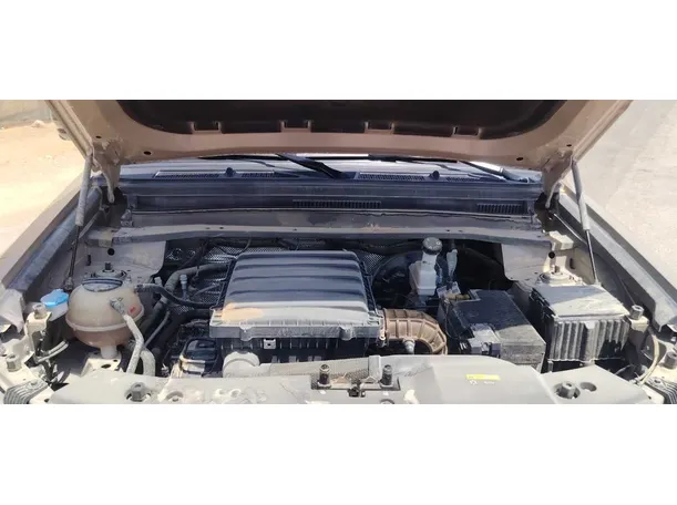 Car image 33