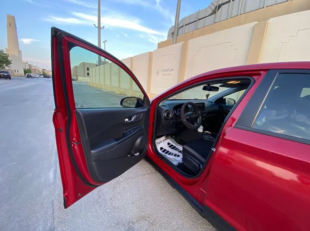Car image 10