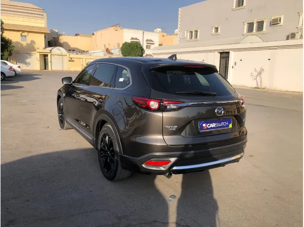 Car image 6