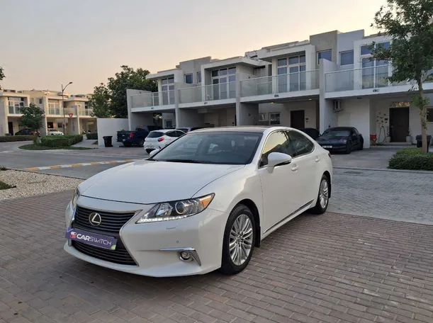 2015 لكزس ES250 في دبي