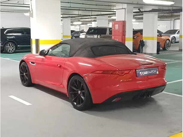 Car image 5