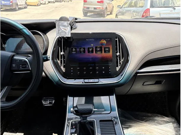 Car image 20