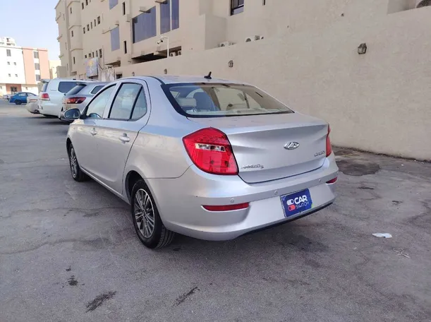 Car image 7
