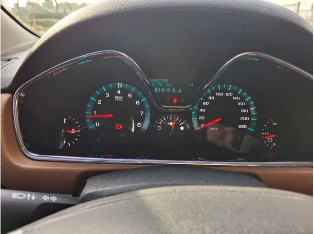 Car image 18