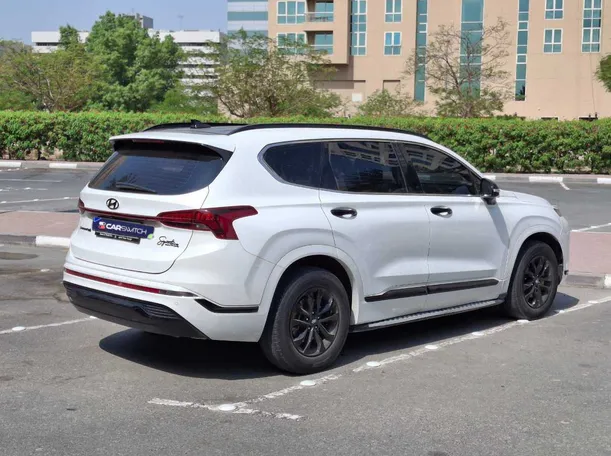 Car image 7