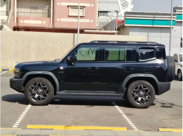 Car image 8