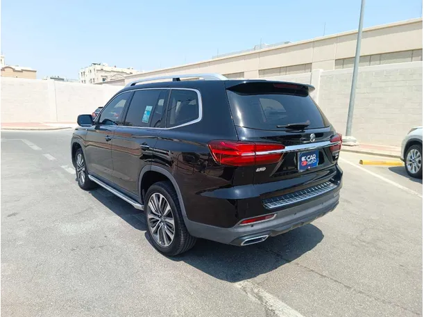 Car image 7