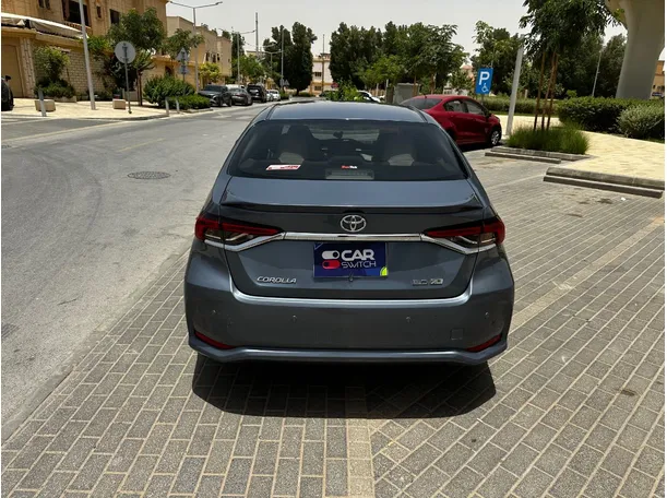 Car image 7
