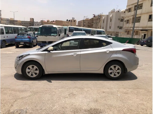 Car image 8