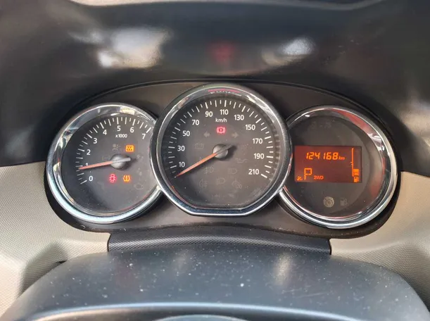 Car image 14