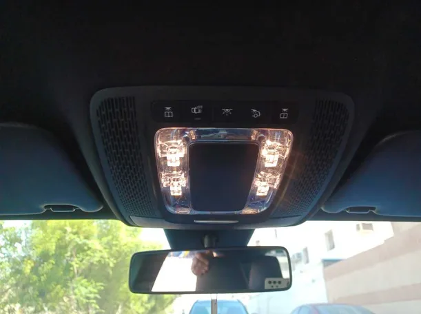 Car image 22