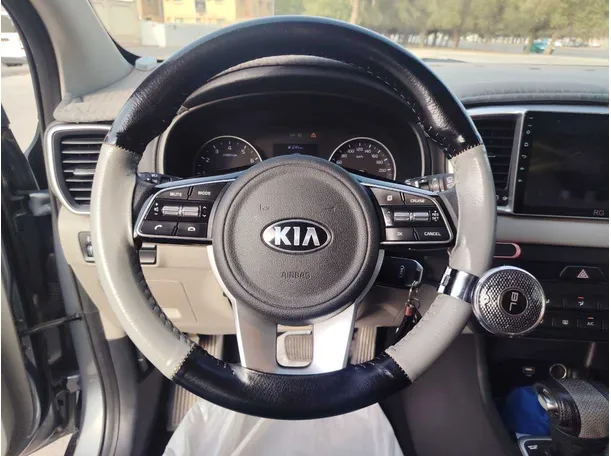 Car image 21
