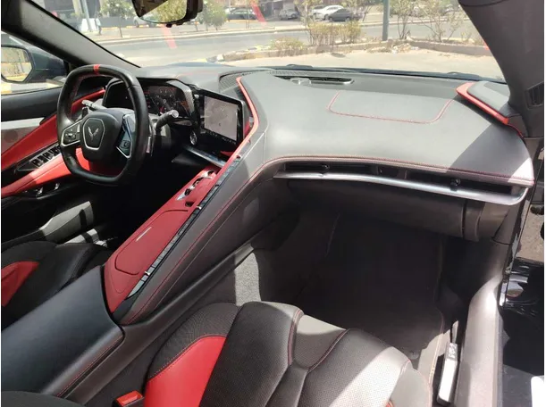 Car image 26