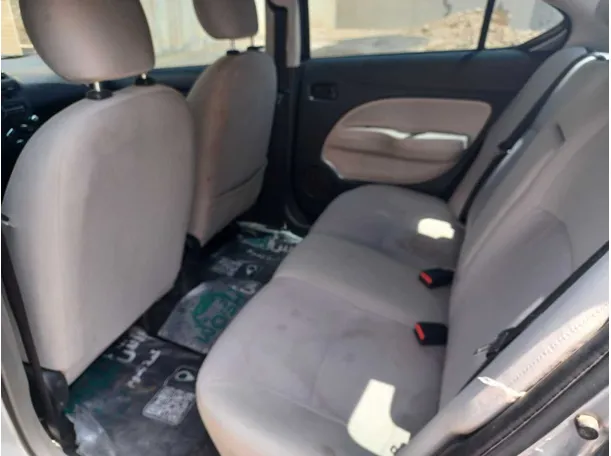 Car image 13