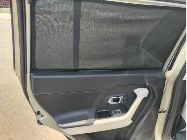 Car image 33