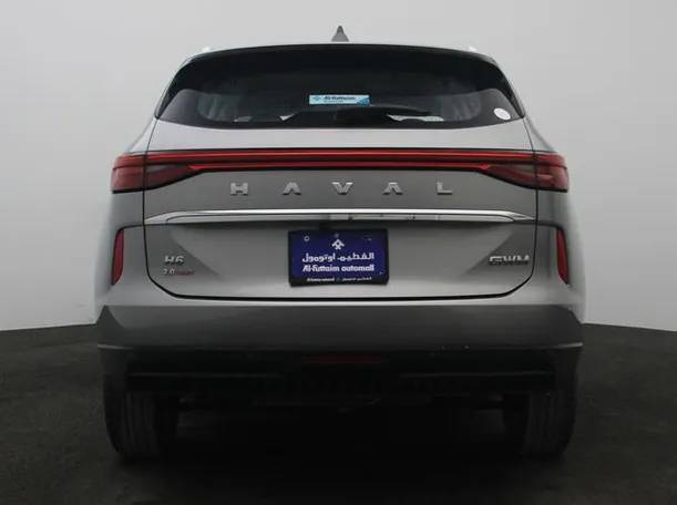Car image 12