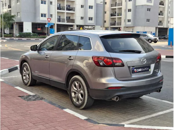 Car image 5
